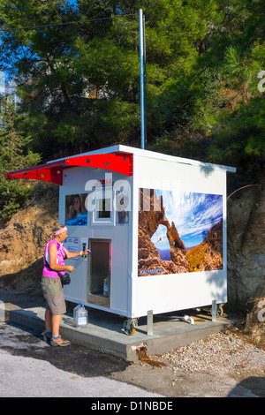 L'eau nouvellement installé, cabine de Kalymnos, Grèce. Banque D'Images