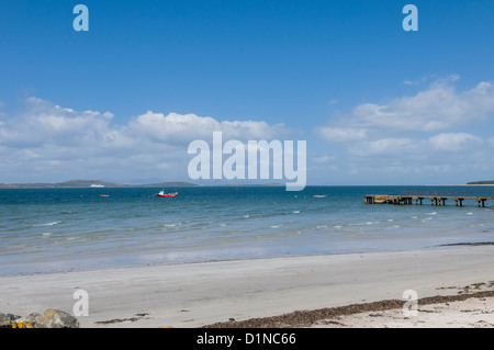 Plage de sable à Tayinloan à la recherche sur le son de Gigha à île de Gigha ARGYLL & BUTE Ecosse Banque D'Images