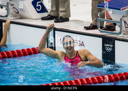 Rebecca Soni (USA) gagnant de la médaille d'or dans le 200 mètres brasse au Jeux Olympiques d'été 2012, Londres Banque D'Images