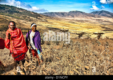 Worriers massaï ou des hommes comme vu dans et autour le cratère du Ngorongoro en Tanzanie;l'Afrique de l'Afrique; Banque D'Images