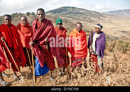 Worriers massaï ou des hommes comme vu dans et autour le cratère du Ngorongoro en Tanzanie;l'Afrique de l'Afrique; Banque D'Images