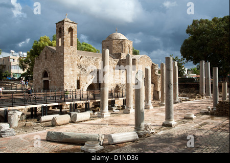 Église et vestiges antiques kyriakis Paphos Chypre ancienne basilique Chrétienne courtyard Kato Pafos Banque D'Images