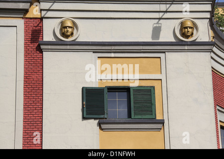 L'architecture italienne à Tirana qui est la capitale de l'Albanie Banque D'Images