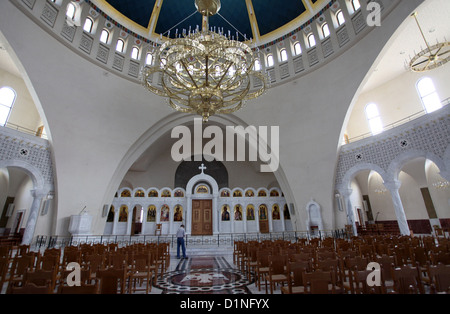 Intérieur de la nouvelle cathédrale orthodoxe de la résurrection du Christ à Tirana Banque D'Images