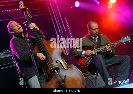 Le contrebassiste israélien Avishai Cohen sur scène à la Stockholm Jazz Festival. Banque D'Images