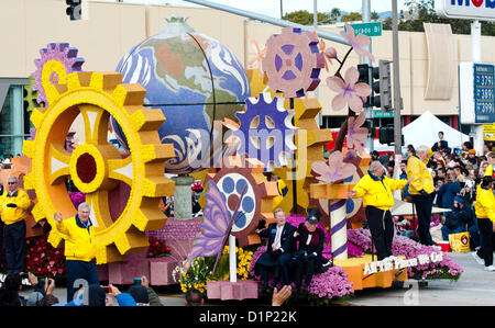 Rotary International 'Flotteur tous les endroits que nous avons rendez-vous !" au cours de la 124ème Rose Parade sur le Colorado Blvd., à Pasadena, Californie le Mardi, Janvier 1, 2012. Banque D'Images