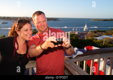 Florida Key West Florida, Keys Mallory Square, Key West Shipwreck Museum, pont d'observatoire, adultes homme hommes hommes, femme femme femme dame, couple, looki Banque D'Images