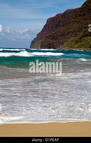 Polihale State Park et plage situé sur la côte ouest de l'île de Kauai, Hawaii, USA. Banque D'Images