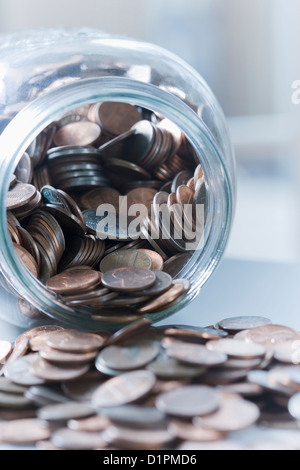 Pot plein de pièces d'un Banque D'Images