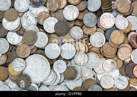 Un fond de vieux US coins Banque D'Images