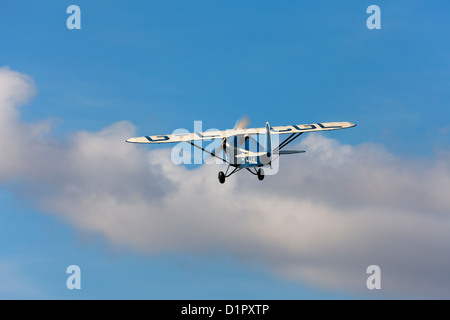 Comper CLA7 Réplique rapide G-LCGL en vol Banque D'Images