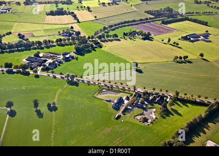 Les Pays-Bas, Lochem, de fermes et de champs. L'agriculture. Aerial Banque D'Images