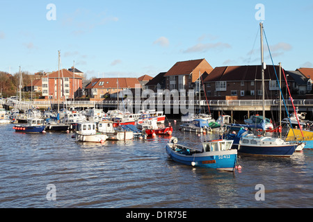 Bateaux amarrés dans la Marina Roker, Sunderland North West England Banque D'Images