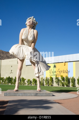 Photographie couleur de Marilyn Monroe statue par Seward Johnson, Palm Springs, CA, USA, Amérique du Nord Banque D'Images