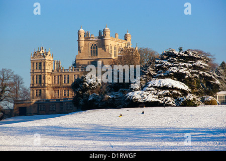 Wollaton Hall, Nottingham dans la neige Banque D'Images