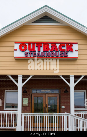 Une chaîne de restauration décontractée Outback Steakhouse Restaurant. Banque D'Images