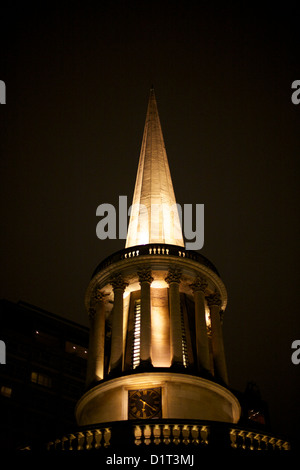 Photo de nuit de toutes les âmes Église, Langham Place, W1 Banque D'Images