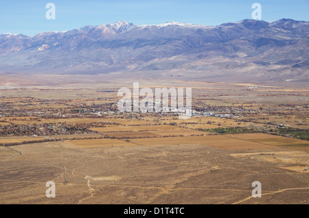 La ville de l'évêque et les montagnes Blanches (vue de dessus en Décembre Banque D'Images