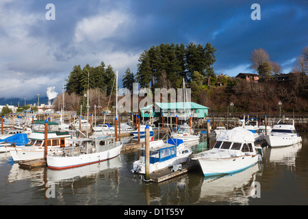 Canada, Colombie-Britannique, île de Vancouver, Port Alberni, Port de Plaisance Quai Banque D'Images