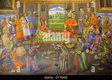 Fresque au palais Chehel Sotoun montrant l'accueil assemblée générale de l'époque safavide shah Tahmasb et le roi de l'Inde, Isfahan, Iran Banque D'Images