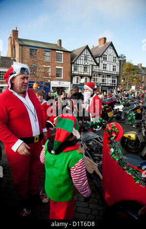 Ripon Motorcycles avec un thème de Noël Banque D'Images