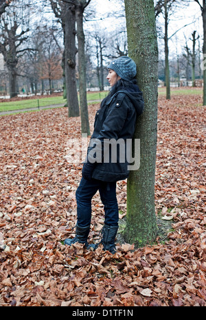 -Modèle en hiver- Parc de Schönbrunn, à Vienne (Autriche). Banque D'Images