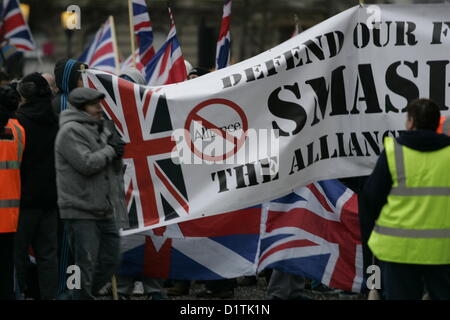 Belfast, Royaume-Uni. 5Th Jan, 2013. Les protestations du pavillon aura lieu à Belfast après le Conseil municipal a voté le 3 décembre 2012 pour restreindre le battant Union Jack flag à partir de l'hôtel de ville pour 17 jours par an, là où auparavant il a volé tous les jours de l'année. Banque D'Images