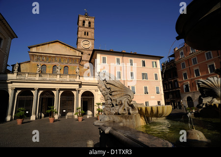 Italie, Rome, Piazza di Santa Maria in Trastevere Banque D'Images