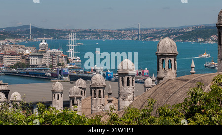 Vue du Bosphore à partir de la mosquée de Soliman à Istanbul,Turquie complexe Banque D'Images