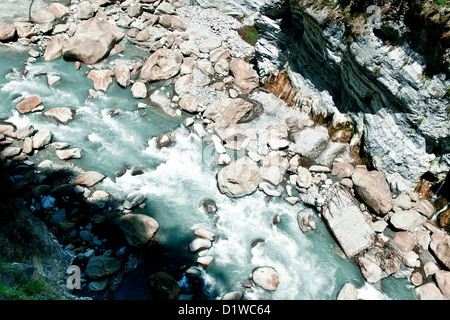 Profond canyon et de la rivière, près de Hwalien, Taiwan Banque D'Images