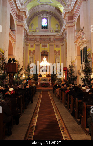 Kiev - 2 déc : service de Noël à la Cathédrale de Pierre et Paul, Kiev, Ukraine, décembre. 25. 2012 Banque D'Images