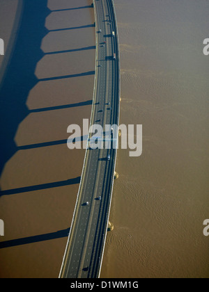 Une vue abstraite de la Severn Crossing Road, entre Bristol et au Pays de Galles, Angleterre du Sud-Ouest Banque D'Images