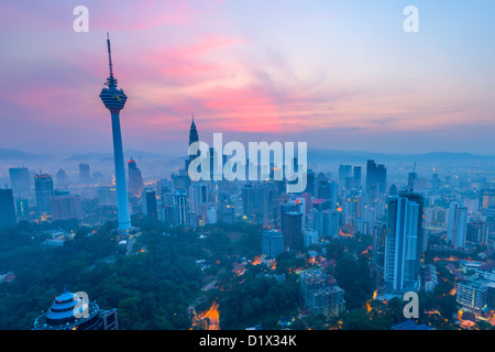 Le Centre de Kuala Lumpur, KLCC, à l'aube. La Malaisie Banque D'Images