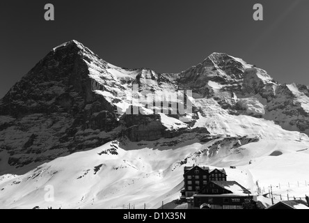 Neige de l'hiver, face nord de l'Eiger, Grindelwald, station de ski, Alpes suisses Jungfrau - Aletsch, Valais, Suisse Banque D'Images