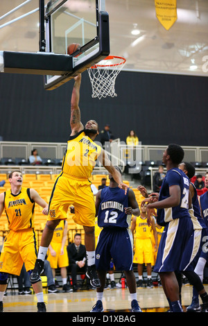UT Chattanooga bat Kennesaw State 65-51. Le 24 novembre 2012. Kennesaw, Géorgie. USA. NCAA Division I Men's Basketball. Banque D'Images