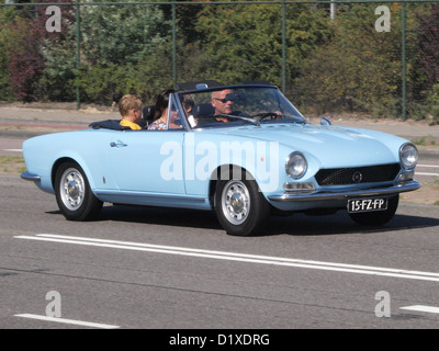 Classic Car Meeting Haarlem Fiat Spider 1800 Sport Banque D'Images