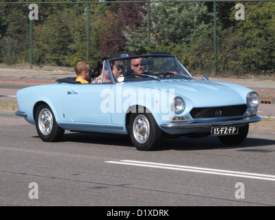 Classic Car Meeting Haarlem Fiat Spider 1800 Sport Banque D'Images