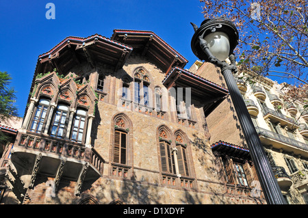 Barcelone, Catalogne, Espagne. Casa Golferichs (Joan Rubio U232 ; 1901-02) sur Gran Via Corts Catalanes dels. Banque D'Images