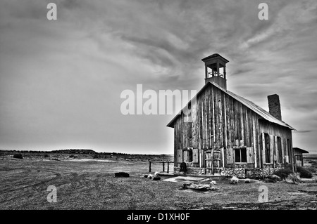 Petite chapelle en bois, noir et blanc près de Moab, Utah, USA Banque D'Images