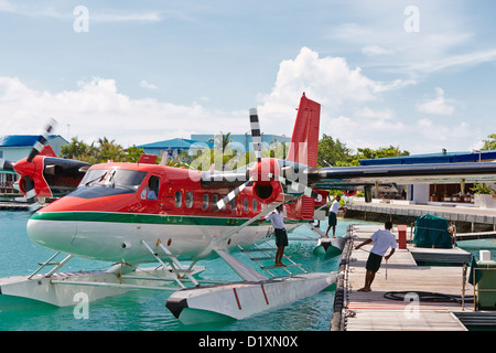 Un projet pilote d'un taxi aérien maures maldivien hydravion au terminal de l'aéroport international de Malé aux Maldives Banque D'Images