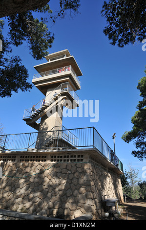 Tour d'observation des incendies de forêt, Israël, Carmel Forest Banque D'Images