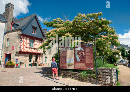 Le port d'Auray, St Goustine sur la rivière d'Auray, France. Banque D'Images