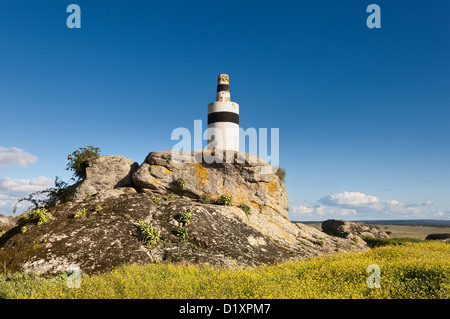 Point de triangulation dans la plaine de l'Alentejo, Portugal Banque D'Images