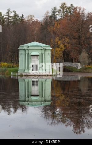 Vénus, pavillon, Parc du Palais Gatchina, Russie. Banque D'Images