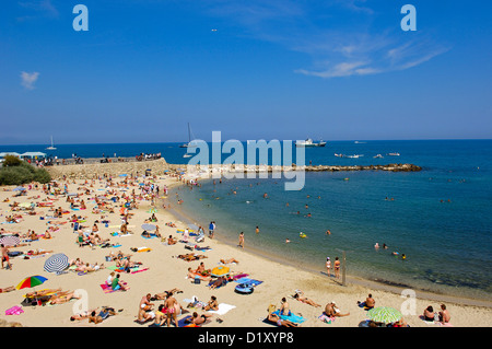 Plage, Antibes,  Provence Alpes Cote d'Azur, d'Azur, France, Europe. Banque D'Images