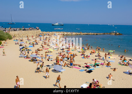 Plage, Antibes,  Provence Alpes Cote d'Azur, d'Azur, France, Europe. Banque D'Images