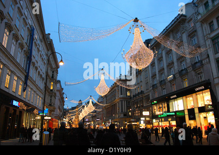 2012 - 2013 lumières de Noël. Rue Graben. Vienne. L'Autriche Banque D'Images