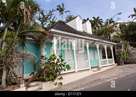 Maisons en bois traditionnelles dans Dunmore Town, Harbour Island, Bahamas Banque D'Images