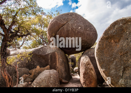 Arche de pierre, le Parc National de Girraween, Queensland, Australie Banque D'Images