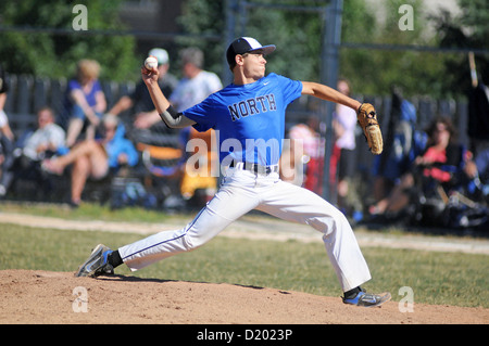 Balle de Baseball emplacements à l'école secondaire jeu., USA. Banque D'Images